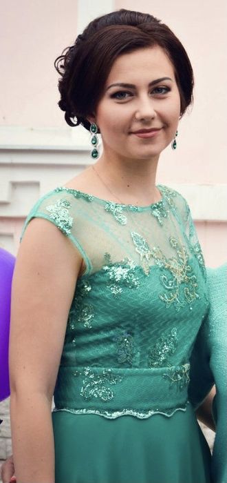 Нарядное  вечернее коктейльное выпускное платье