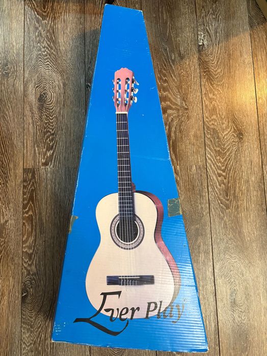Gitara Ever Play model EV-122