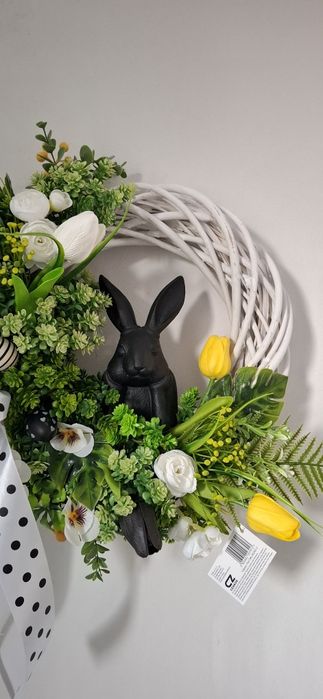 Wianek do powieszenia  wiosenno wielkanocny