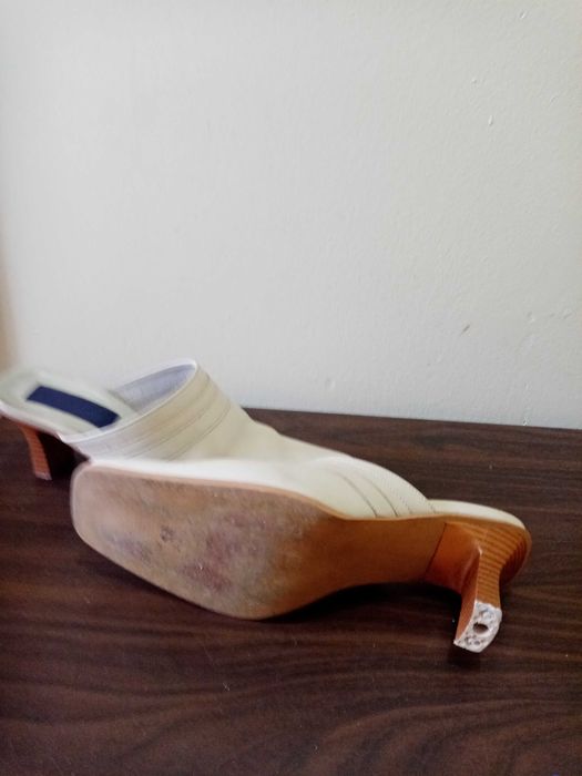 Sapatos com tacão