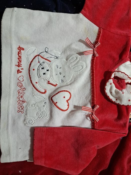 Paka ubrań 16 sztuk dla niemowlaka rozmiar 68 cm