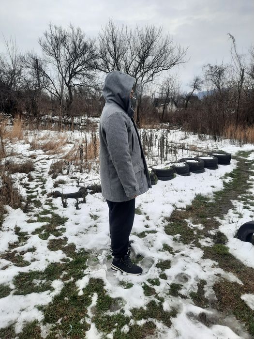 Продам демисизоное пальто