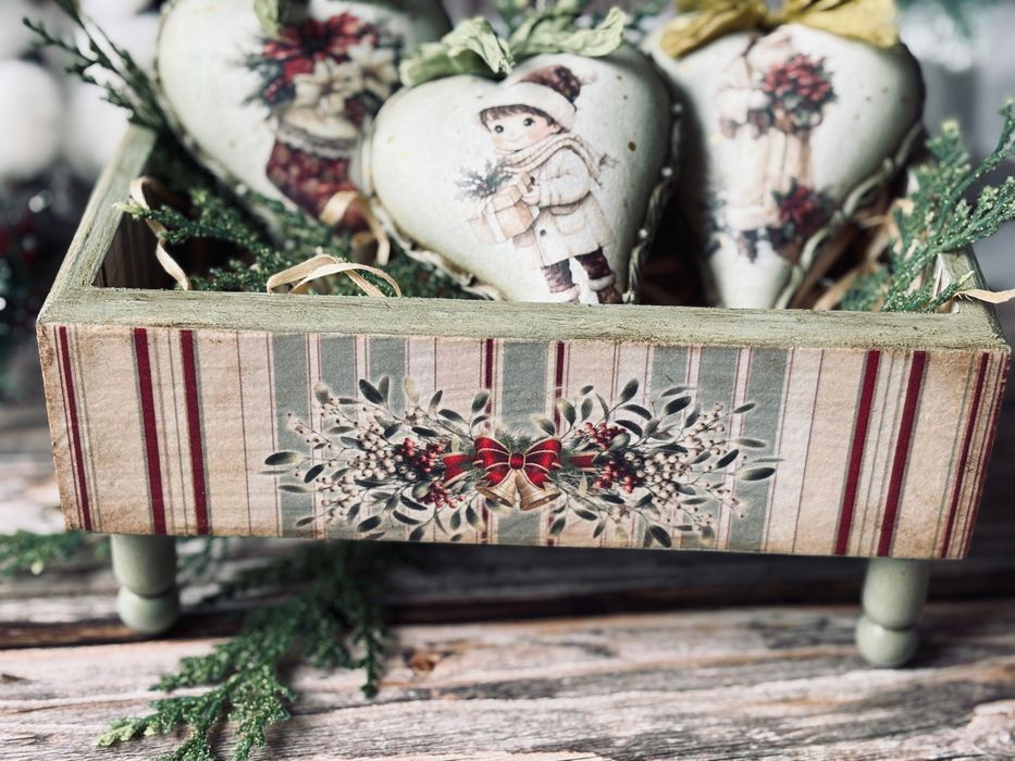 Zestaw bombek decoupage w ozdobnym pudełku - rękodzieło