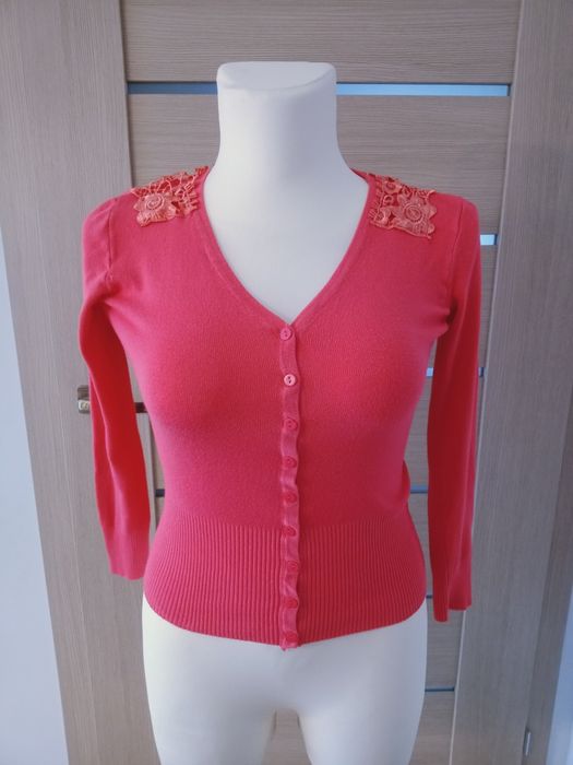 Sweter rozpinany z chaftem