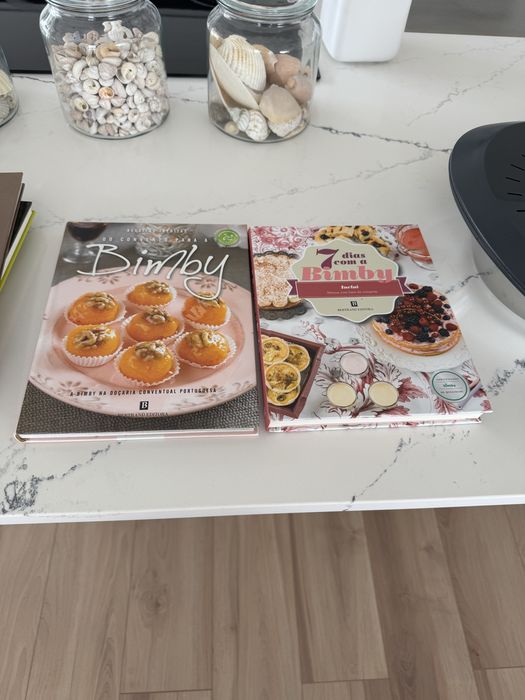 Bimby de 2007 com todos os acessorios e 5 livros de receitas