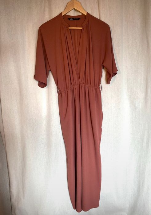 Macacão Zara XS rosa nude