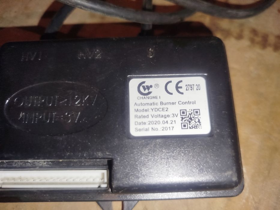 Iskrowniki Junkers, generator iskry piecyka gazowego, sterowniki podgrzewacza wody.