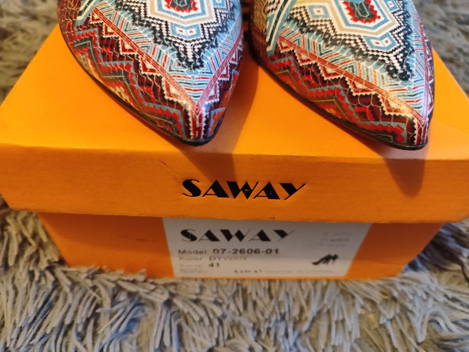 Czółenka ze skóry multi kolor firmy Saway rozm. 41