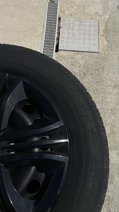Jantes de ferro 15” 5x112 c/pneus 195/65R15 Michelin