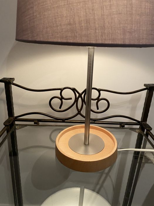 Duas mesas cabeceira em ferro