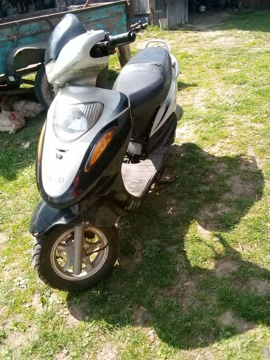 Продам скутер 72 куба не на ходу або обмін на мотоциклі з моєї доплато