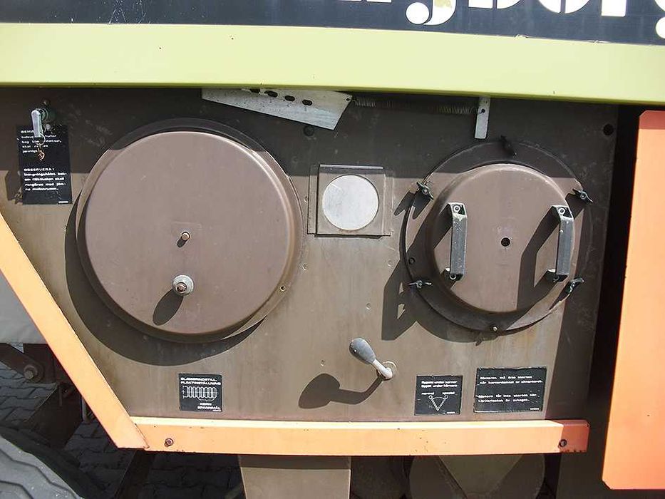 Зерноуборочный комбайн Dronningborg D 7200