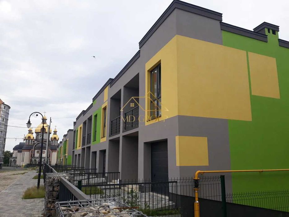 Терміновий продаж таунхаусу 101 м2 з гаражем. Ремонт, меблі та техніка