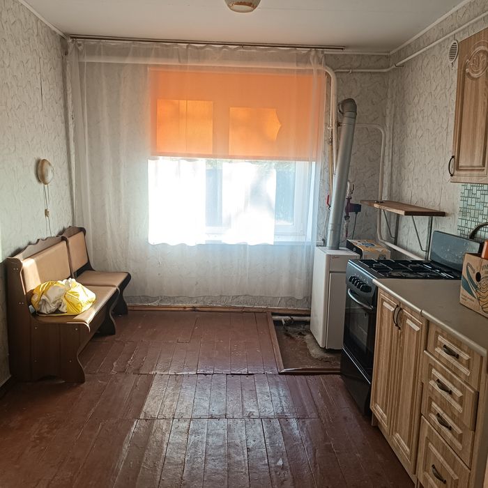 Продам будинок  в селі Середівка.