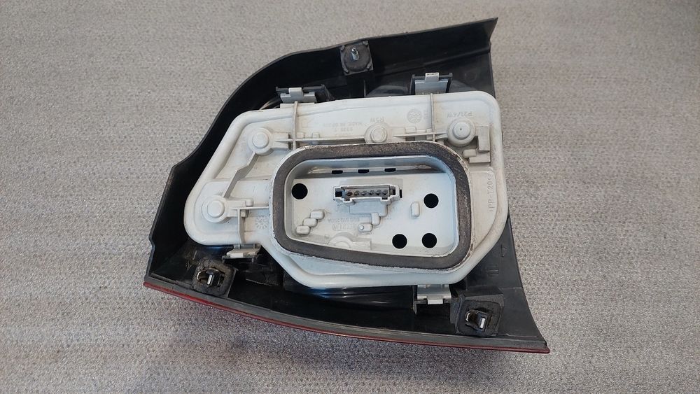 Farolim direito VOLKSWAGEN Polo (9N)