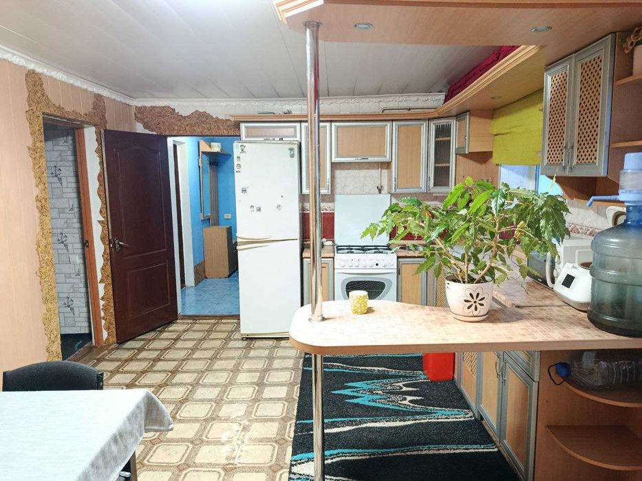 Здам Частину будинка  2-кімнати Максютова