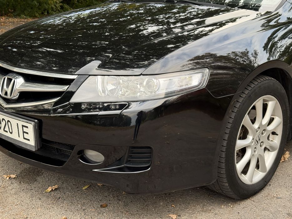 Honda Accord 2,4