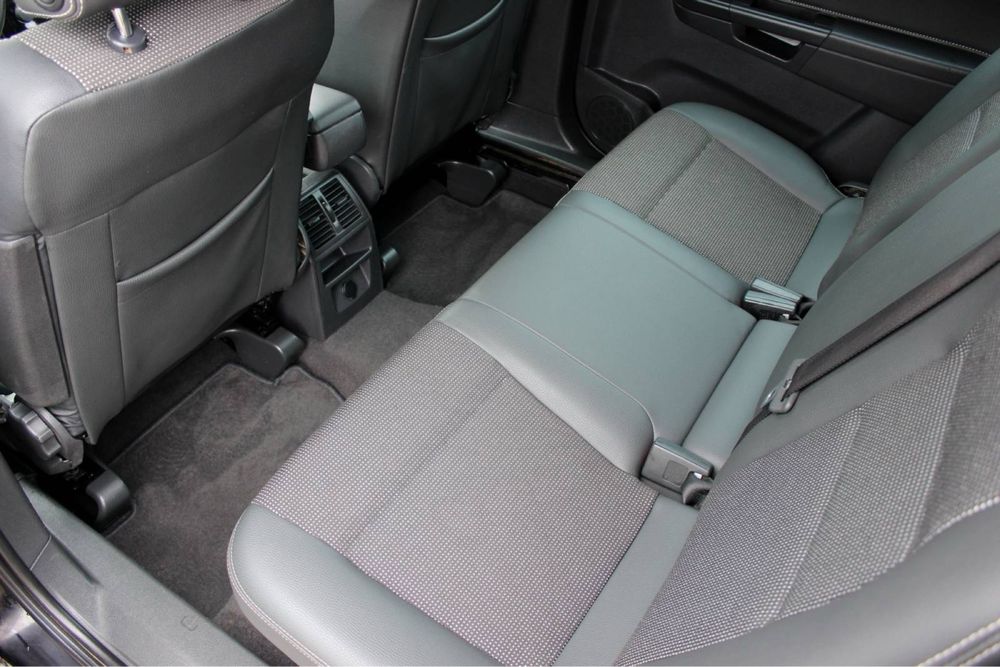 Продам Opel zafira b 1.8 2011