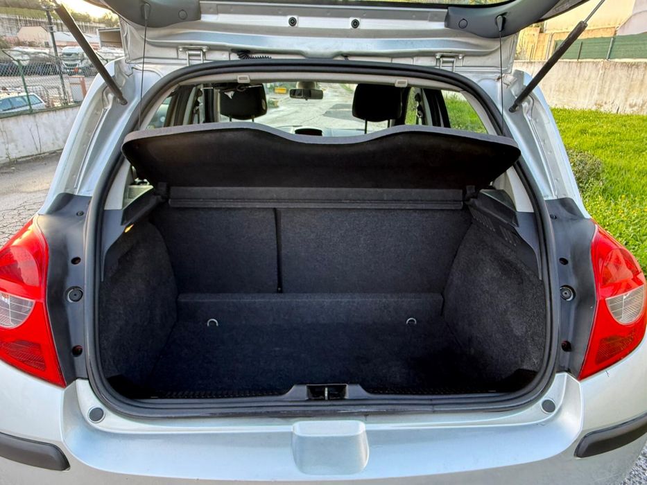 Renault clio 1.2  16V