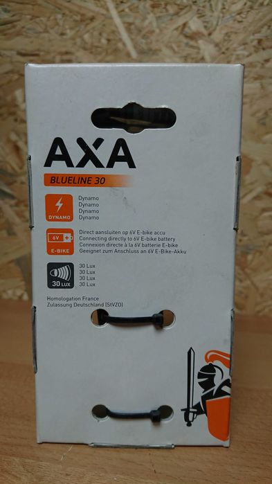 Lampka przednia AXA Blueline 30 dynamo 30 lumenów NOWA
