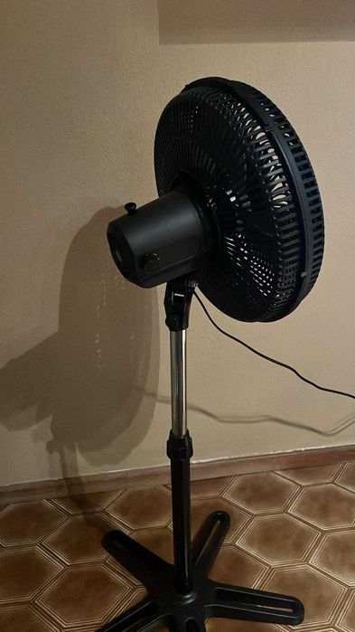 Ventoinha de pé Rowenta VU3110F3 (ainda com GARANTIA)