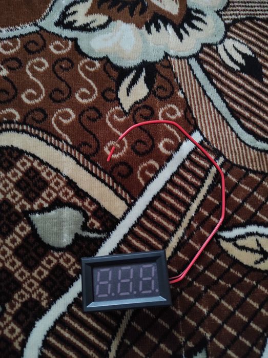 Продам вольт метр 4.5-30 вольт