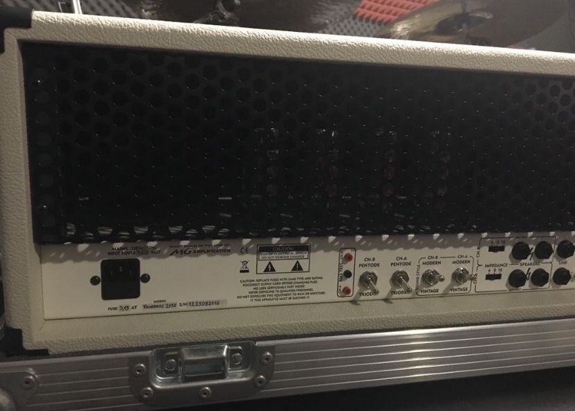 Wzamcniacz MG 2x50 watt stereo  / Mesa boogie