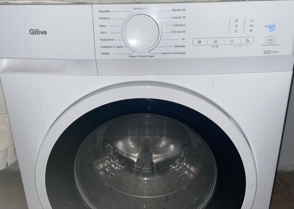 Máquina de lavar roupa (avariada)