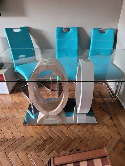 Mesa de Vidro Temperado com base em espelho e formato de anel