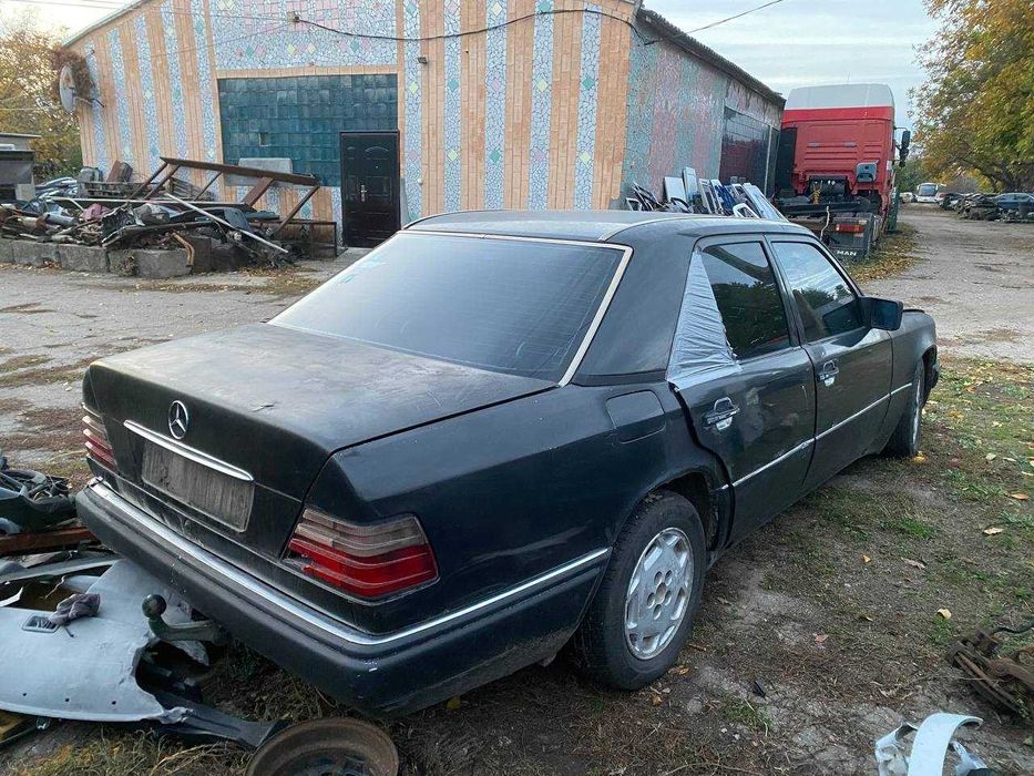Mercedes-Benz Мерседес бенз бенц E200D W124 (2.0 OM601) мкпп разборка