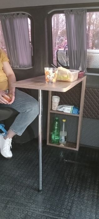 Столик, столик в авто