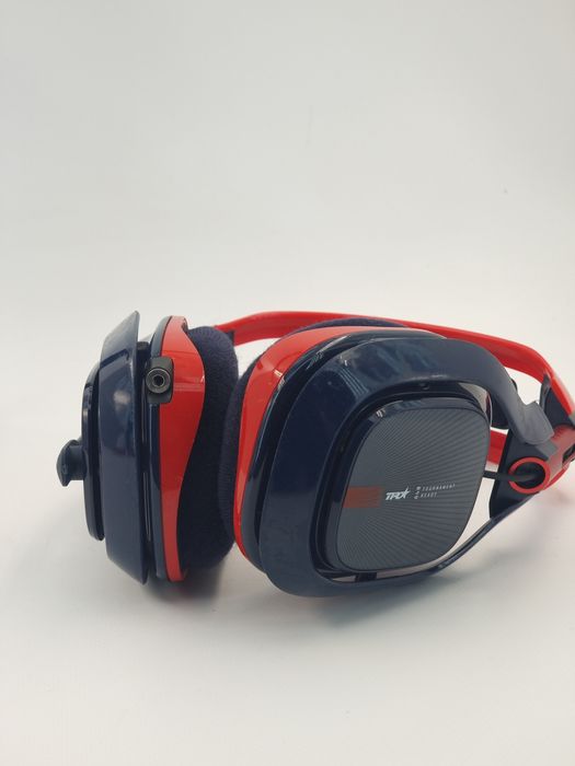 Геймерська гарнітура TRX A40 ASTRO – з насиченим звуком (3006)