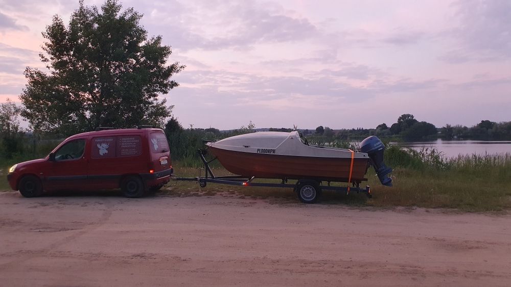 Sprzedam łódkę kabinową