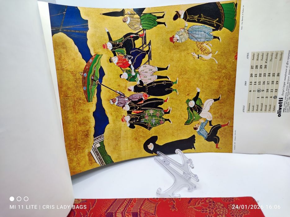 12 Chávenas com os 12 signos chineses e calendário chinês do ano 1979