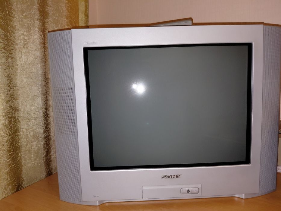 Телевізор Sony сірий