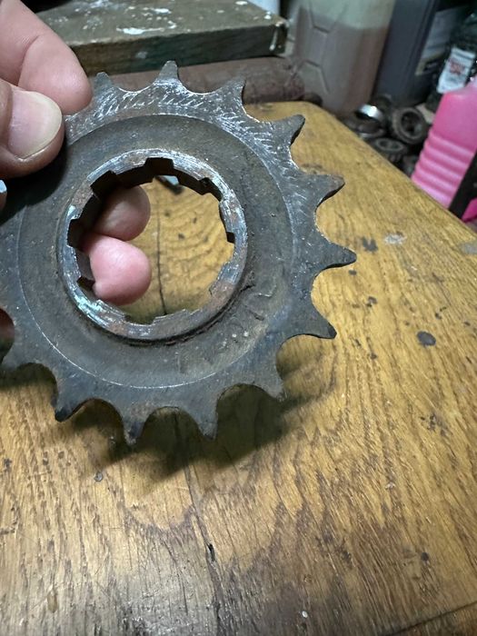 Звёздочка ИЖ Муравей   16 зуб