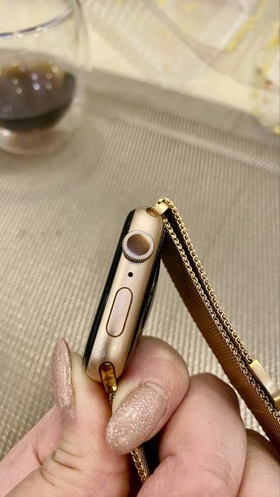 Apple Watch S5 44mm gold