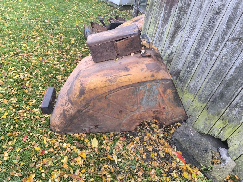 Błotniki tylne Ursus C- 360 z lampami