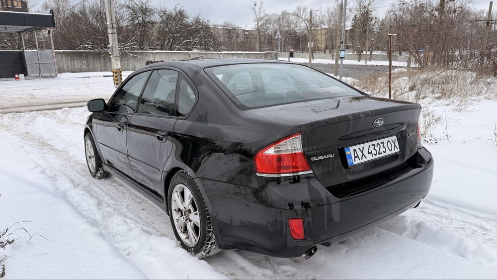 Subaru Legacy 2006 2.0 бензин