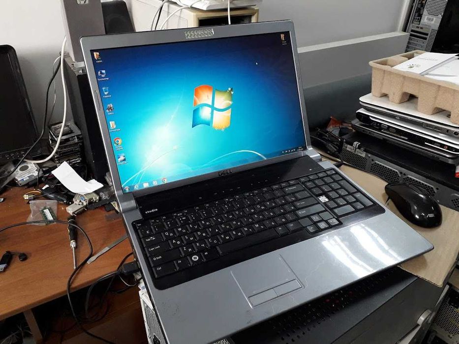 Ноутбук Ноутбук Dell Studio 1735