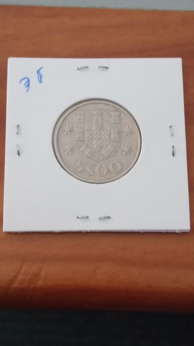 Moeda de 5 escudos 1979