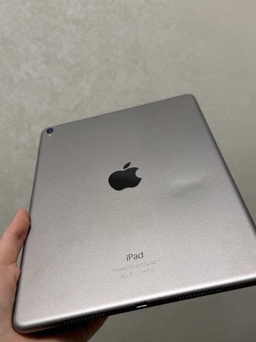 Apple iPad Pro 9.7 128GB Wi-Fi Space Gray | A1673 | iPad Pro 2016 | Touch ID