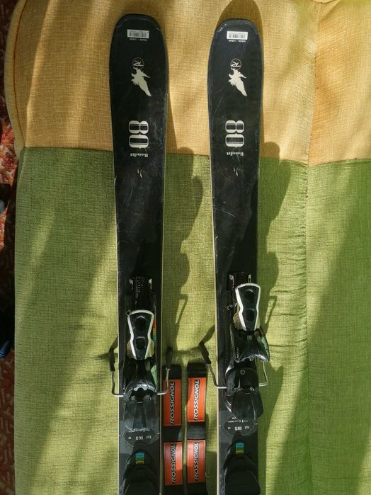 Narty ROSSIGNOL BANDIT 165 cm z zapięciami + buty ROSSIGNOL + kijki