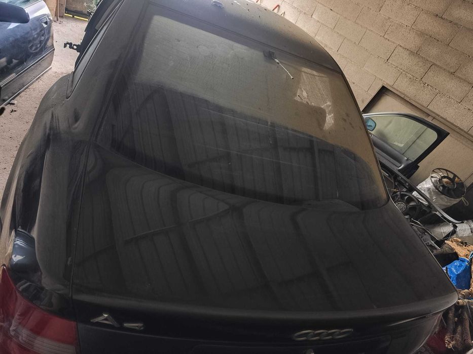 Audi A4 - vendo peças