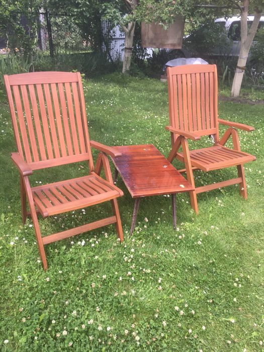 Продам два складних крісла