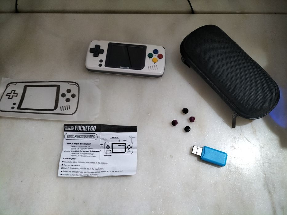 Vendo consola de jogos retro.
