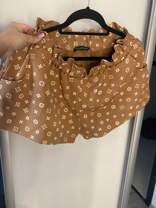 Spodenki rozm XL nowe bez metki