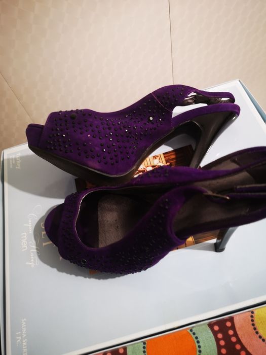 Босоніжки жіночі 38 розмір