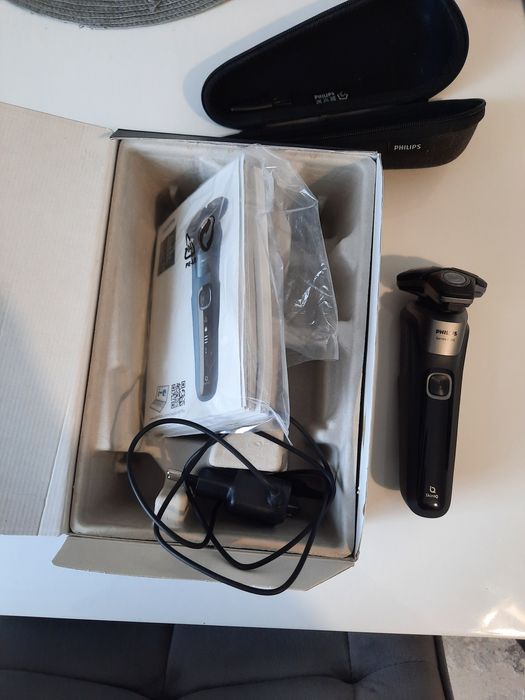 Электробритва Philips 5000