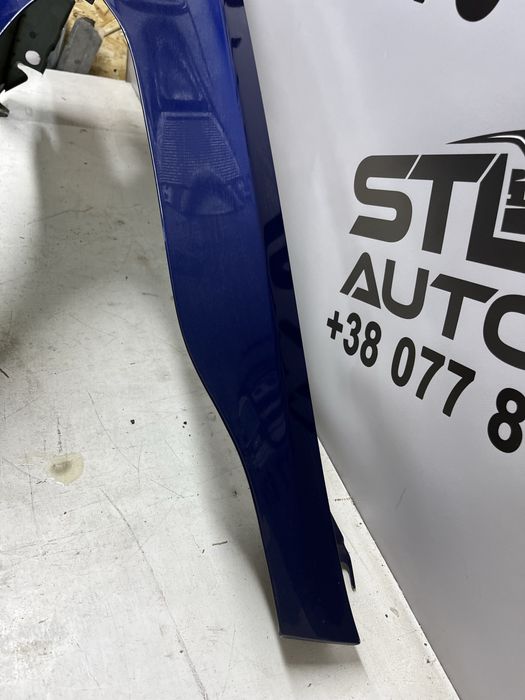 Праве крило Tesla Model 3
